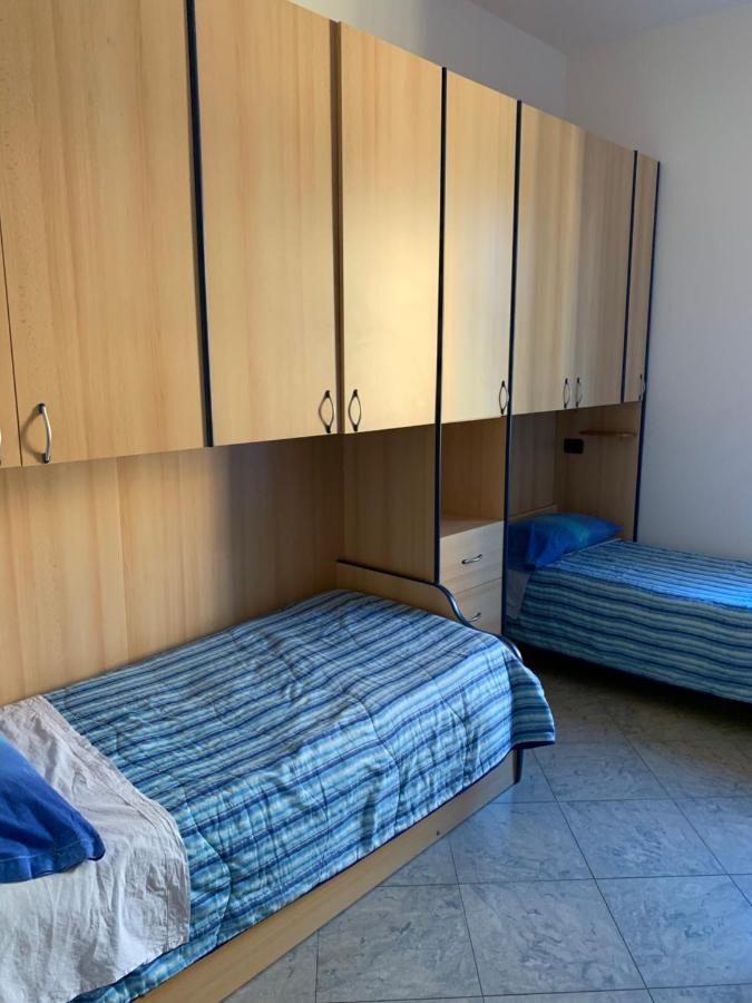 La Casa Blu Lägenhet Roccella Ionica Exteriör bild